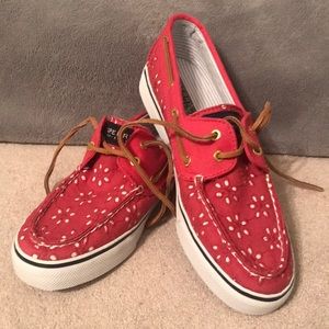 NWT pink/red Eyelet Sperrys